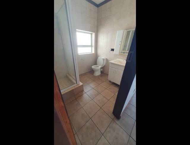 2 BEDROOM PROPERTY TO RENT IN KENSINGTON